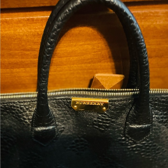 Burberry Black Embossed Leather Dewsbury Sachel - Picture 5 of 6